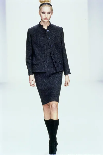 Look 14